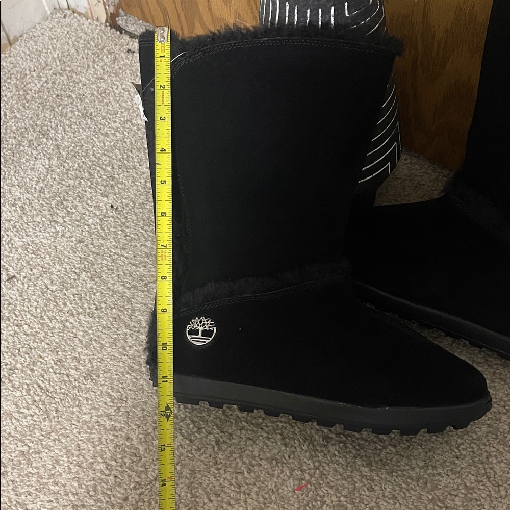 Timberland Black Fur-Lined Boots size 9.5 - Picture 4 of 9